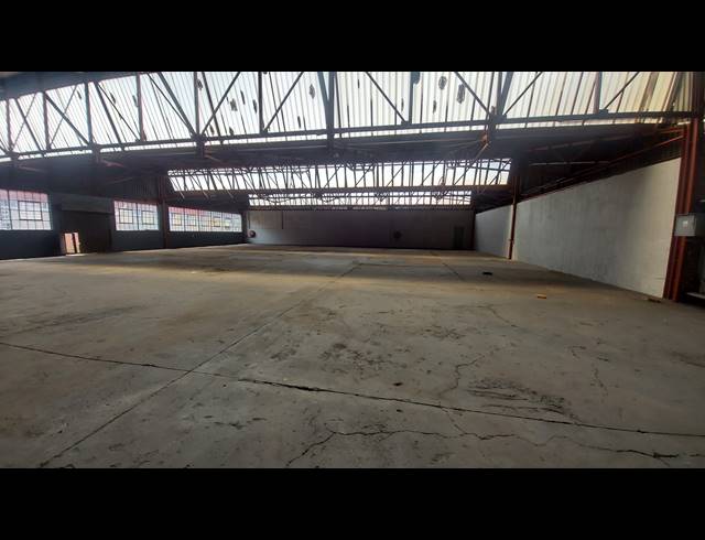 2,400M² FACTORY TO LET IN ALRODE